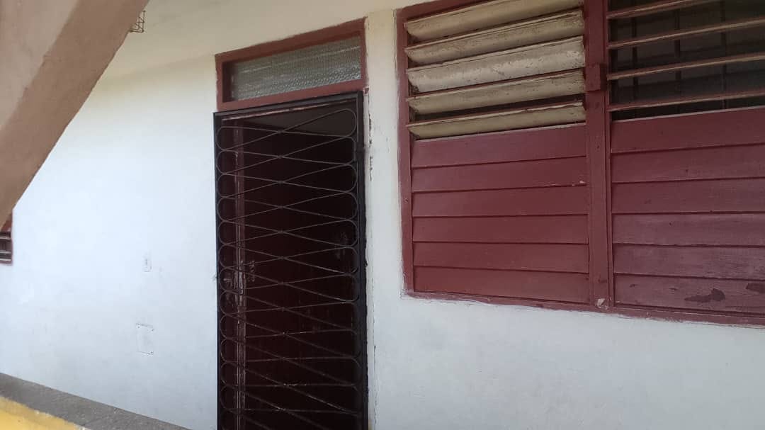 SE VENDE APARTAMENTO EN HABANA DEL ESTE — ANTONIO GUITERAS (BAHÍA)