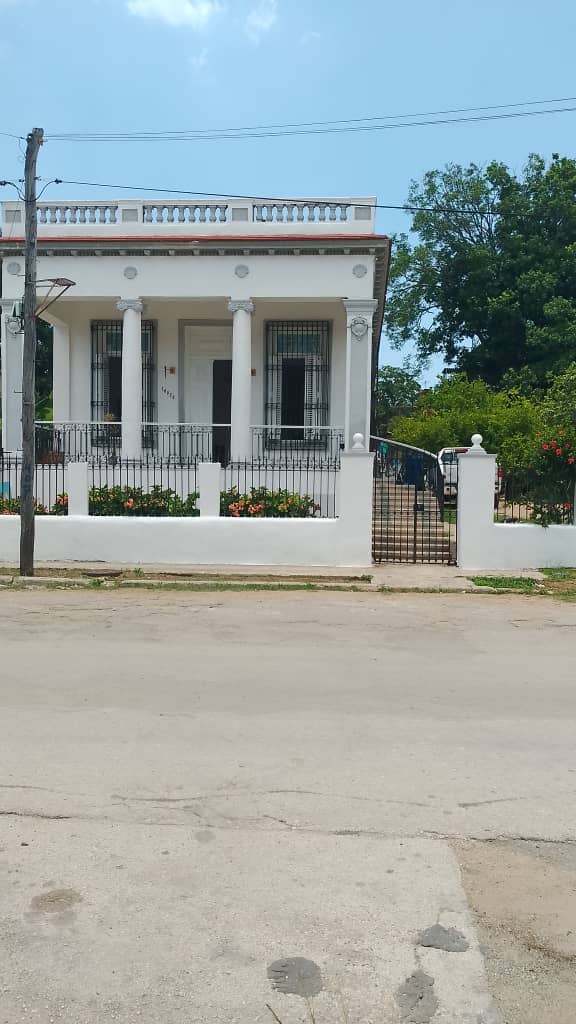 SE VENDE – Casa Colonial en Marianao, La Habana