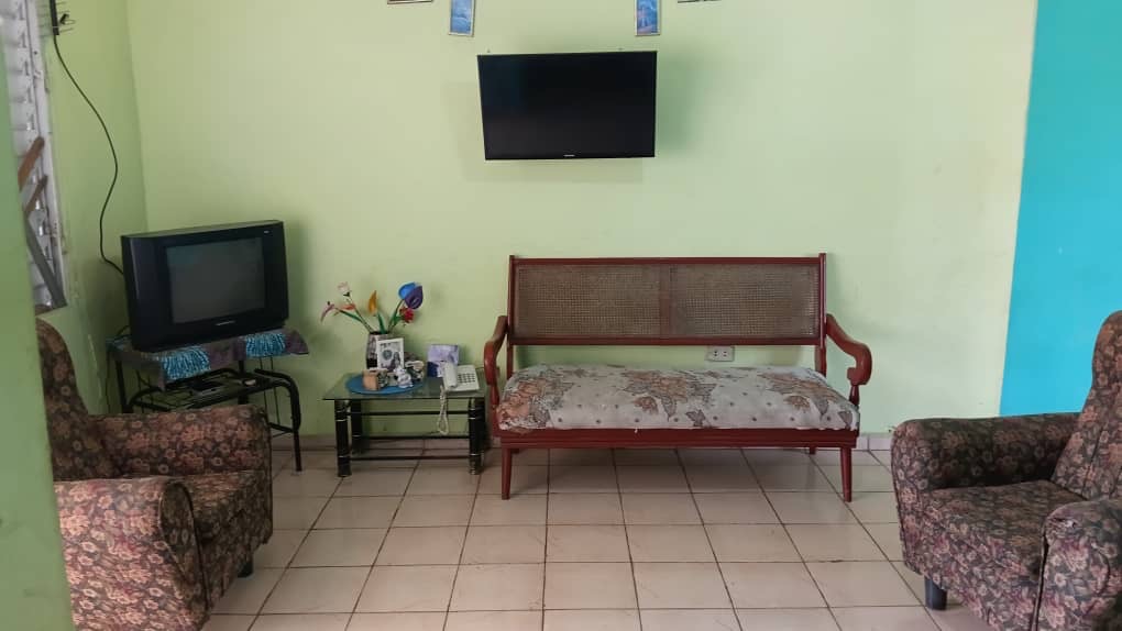 ¡EN VENTA APARTAMENTO EN MARIANAO!