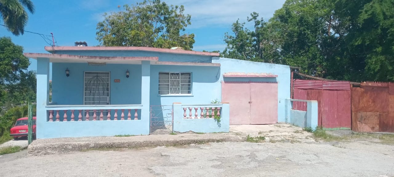 ¡EN VENTA CASA INDEPENDIENTE EN ARROYO NARANJO!