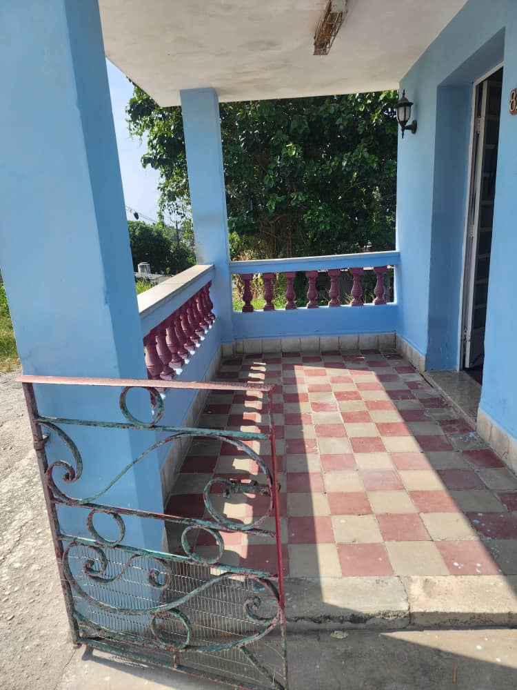 BLUE HORIZON PROPERTIES PRESENTA