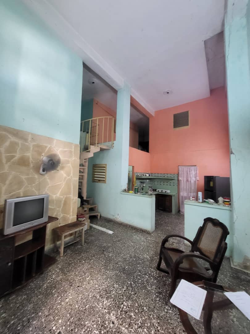Apartamento puerta calle en Centro Habana Posibilidad de ampliar ️.