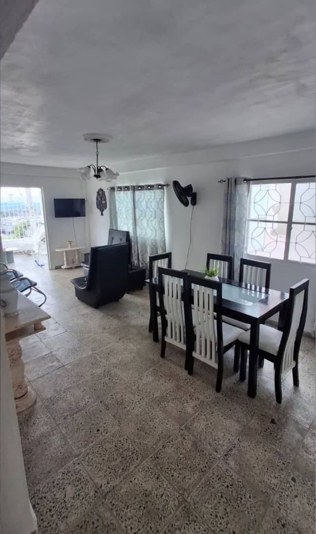 SE VENDE CASA EN REGLA-CASA BLANCA 3er piso Ojo no es Edificio