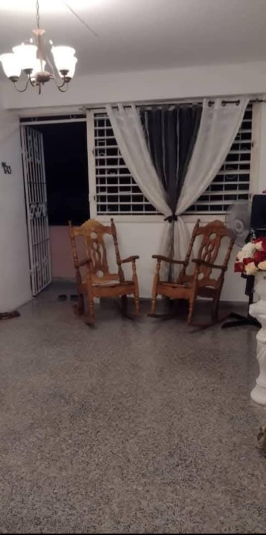 APTO AMPLIO EN EL 3ER PISO Listo para entregar