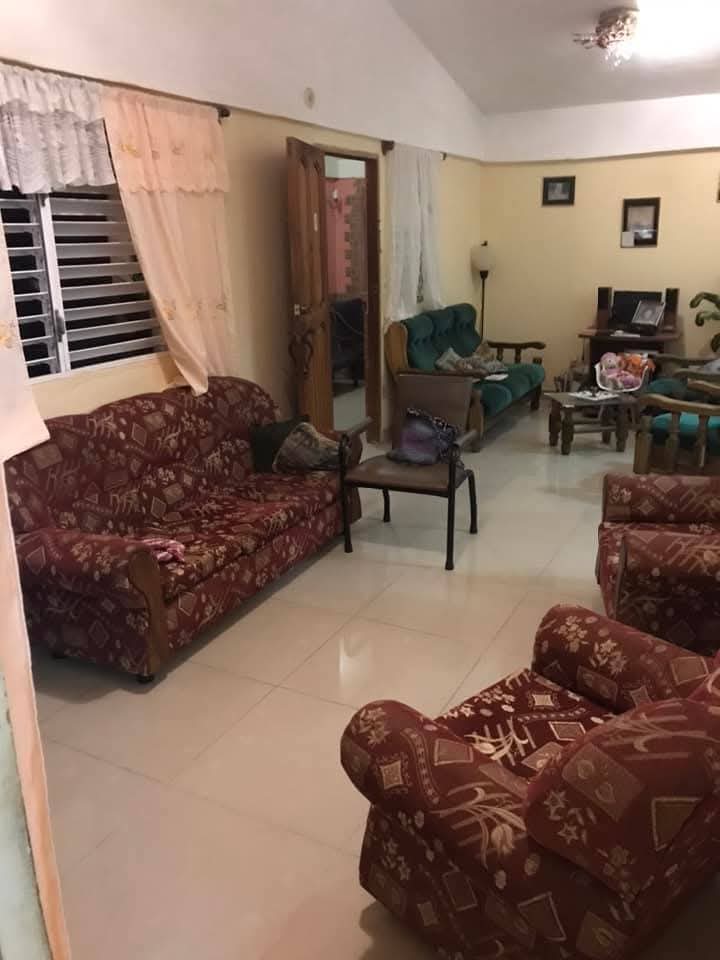 Se Vende casa , parte arriba de una biplanta.*
