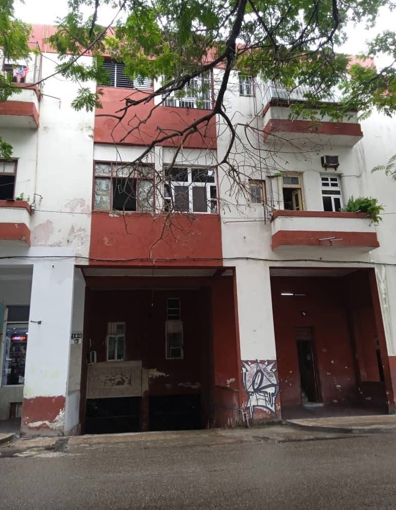 *Venta de Apartamento en Carlos Tercero*