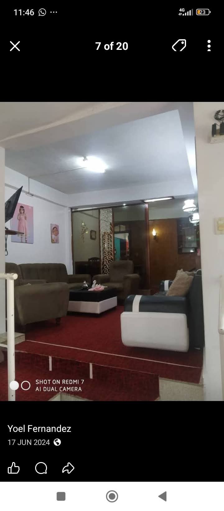 Casa de 3 plantas dividida en dos casa ,