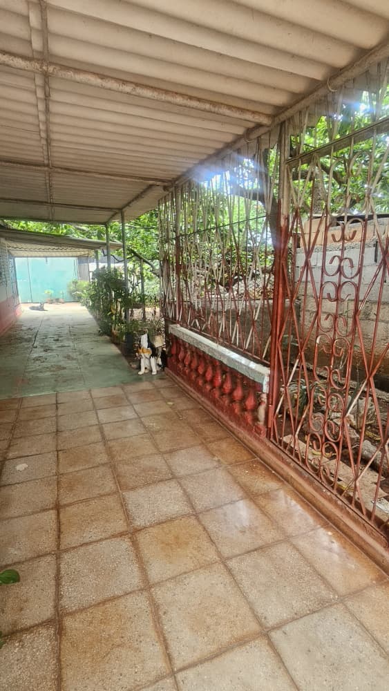 DISFRUTA DE LA PRIVACIDAD Y TRANQUILIDAD Casa independiente en cojimar. Sala
