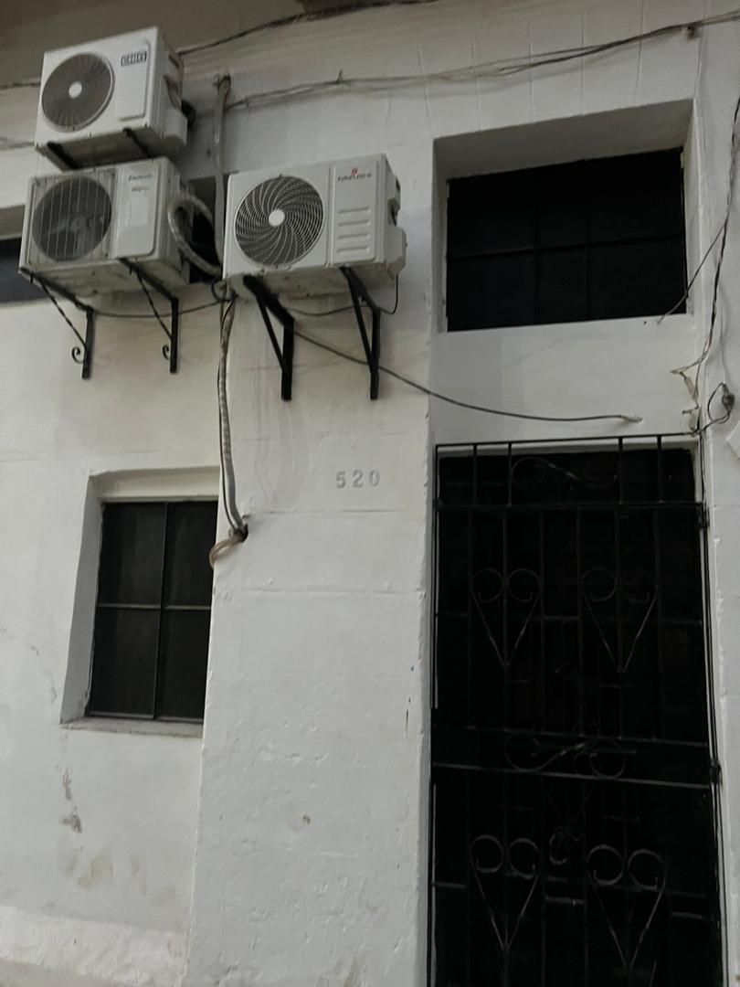 Se vende casa puerta calle en centro habana(zona soterrada)