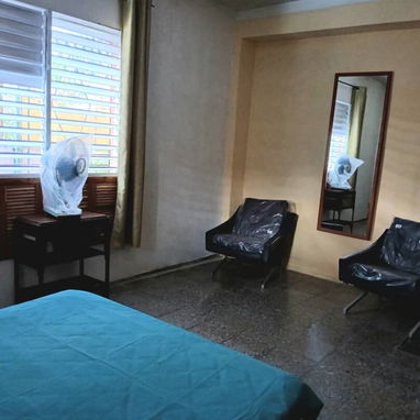Renta lineal - casa en Playa (60 y 45)