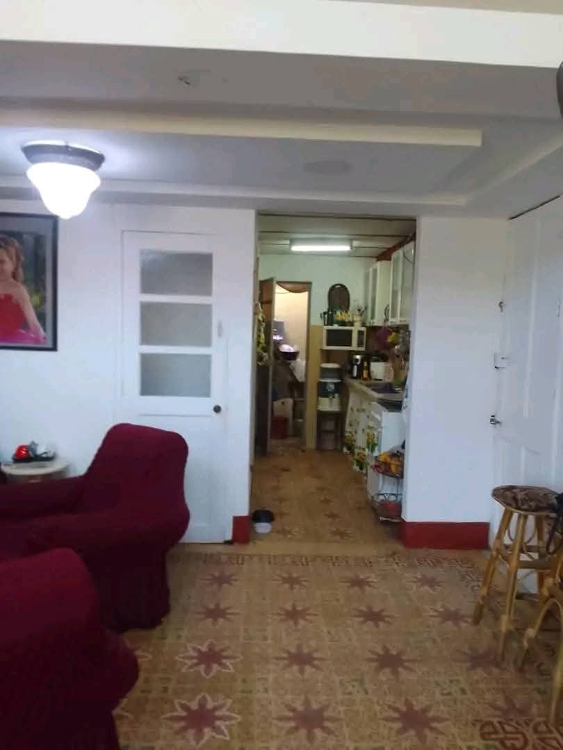 Se vende casa en centro habana